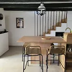Nyaraló Old Town Stone House Oasis *