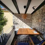 Old Town Stone House Oasis Nyaraló