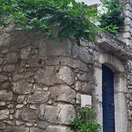Old Town Stone House Oasis Vakantiehuis *