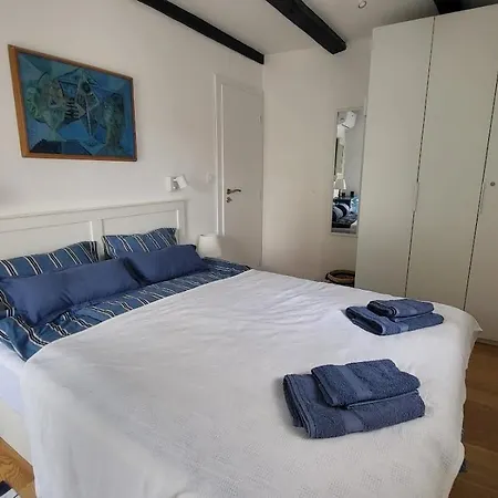 Old Town Stone House Oasis Vakantiehuis