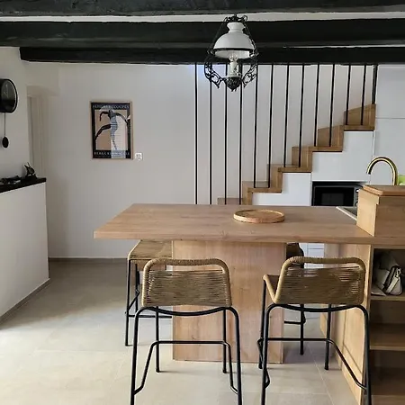 Vakantiehuis Old Town Stone House Oasis *