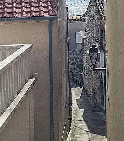 Vakantiehuis Old Town Stone House Oasis *