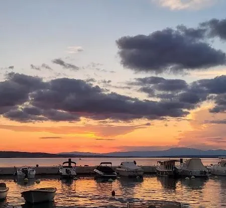 Prázdninový dům Old Town Stone House Oasis
