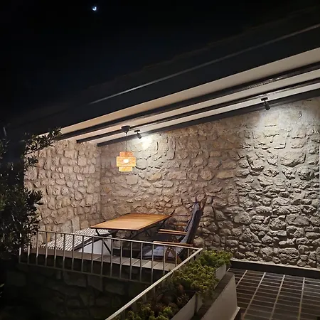 度假居 Old Town Stone House Oasis *