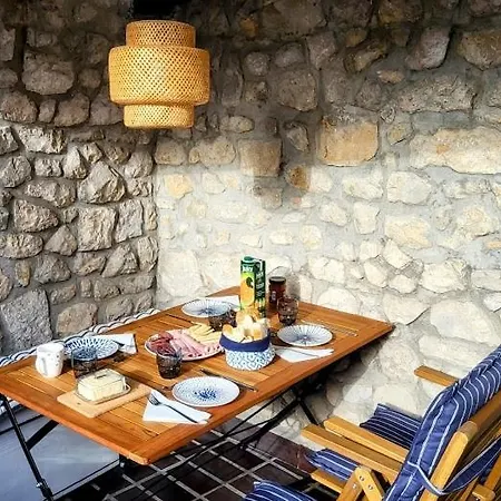度假居 Old Town Stone House Oasis