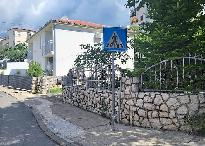 Casa de Férias Old Town Stone House Oasis