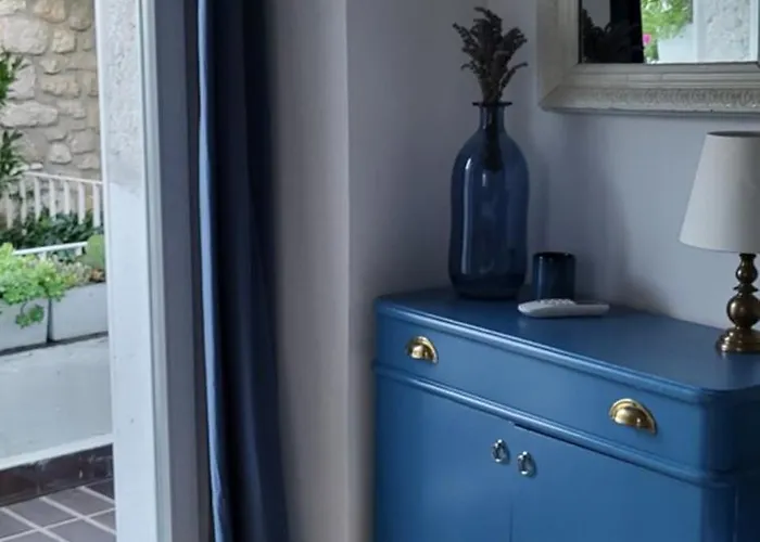 Old Town Stone House Oasis Casa de Férias